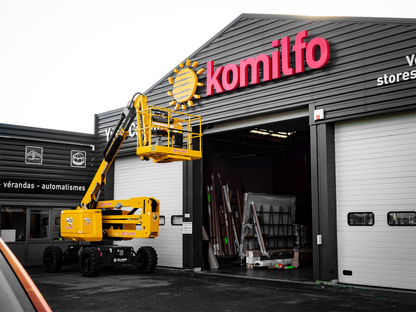 Installation d'une enseigne Komilfo à Chantepie