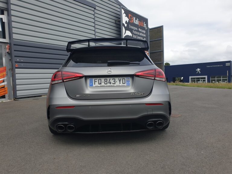 Covering publicitaire sur Mercedes A35