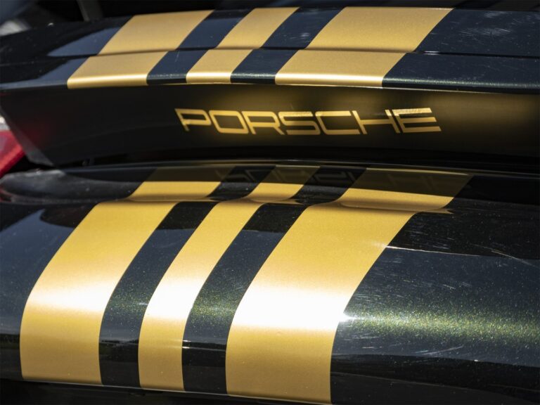 Covering Publicitaire Porsche